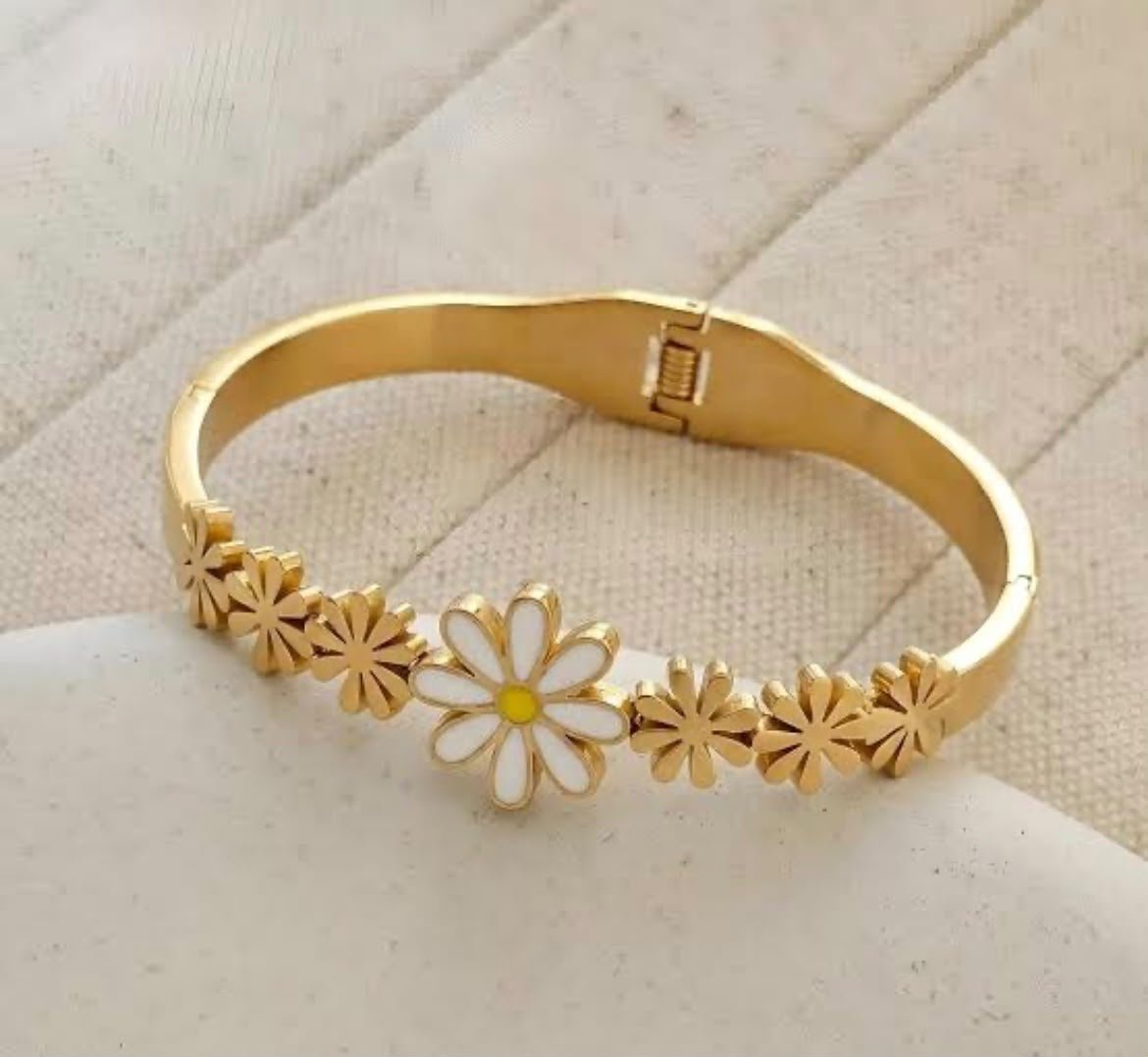 BANGLE - Image 3